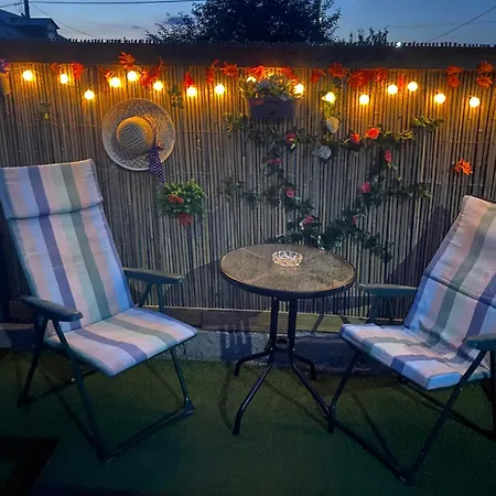 Casuta Ursilor , Navodari Tatil Evi *