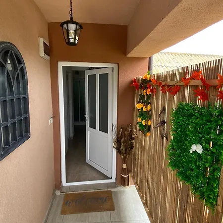 Casuta Ursilor , Navodari