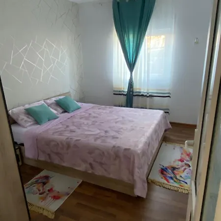 Casuta Ursilor , Navodari Дом отдыха