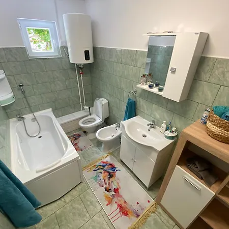 Căsuța Urșilor , Năvodari * Sibioara
