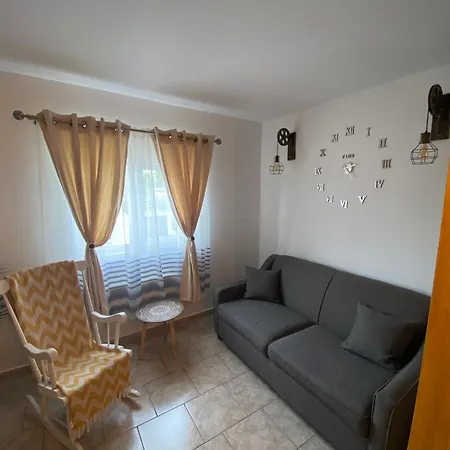 Casuta Ursilor , Navodari Дом отдыха